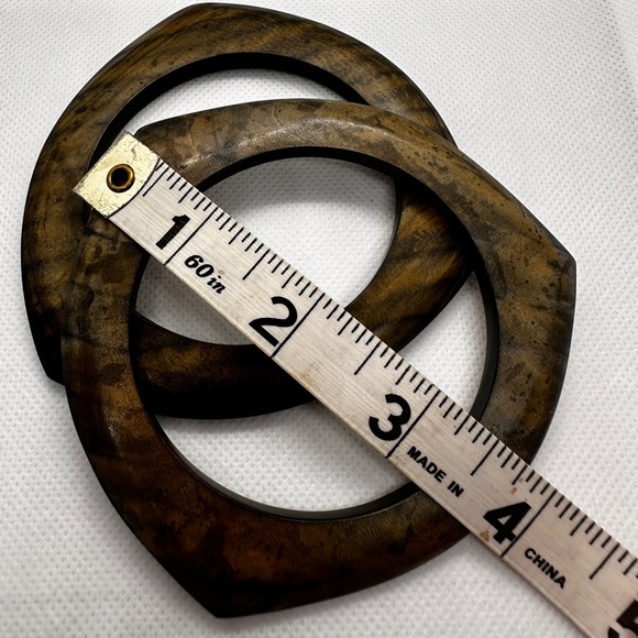 Bracelets - Picture 2 of 5